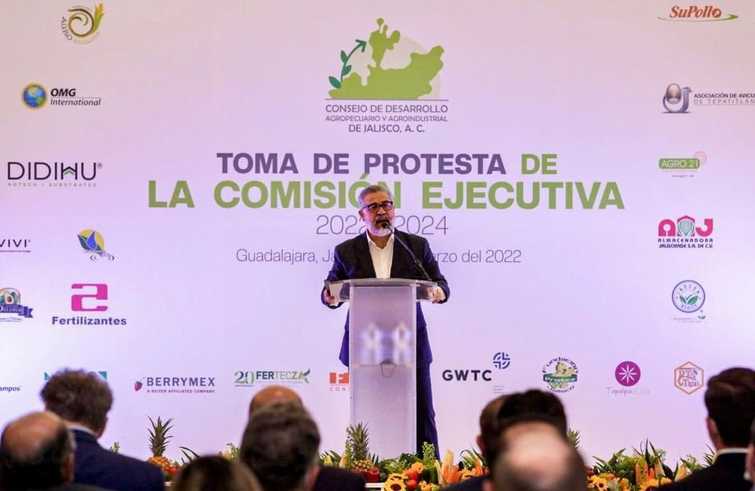 EL INGENIERO Andrés Canales Leaño, al protestar como nuevo presidente del CDAAJ, se comprometió a apoyar los esfuerzos de agroproductores y agroindustriales de Jalisco para que la entidad continúe como potencia productora de agroalimentos.