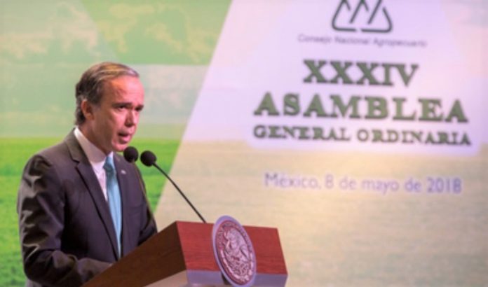 EL PRESIDENTE del Consejo Nacional Agropecuario, Bosco de la Vega, mostró su esperanza de que los paros laborales no contaminen al sector agrícola