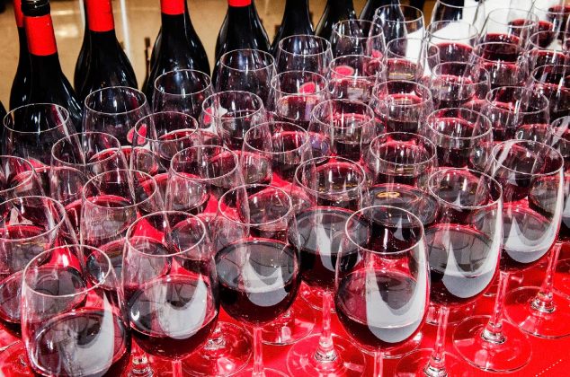 EL VINO nacional se exporta a 25 países, donde el 50 % de él se va a Estados Unidos por ser el principal socio comercial de México.