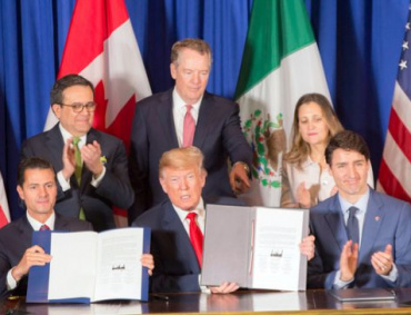 EL NUEVO tratado comercial T-MEC que sustituye al Tratado de Libre Comercio de América del Norte (TLCAN), fue firmado por los presidentes de EE.UU., Canadá y México en Argentina.